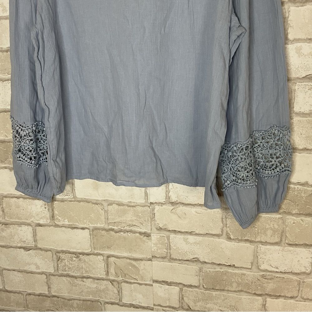 Lucky Brand Light Blue Crochet Trim Blouse Size L - Picture 11 of 16